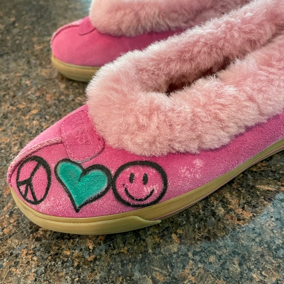 Like new pink Personalized Uggs - size 7 1/2 - Picture 4 of 7